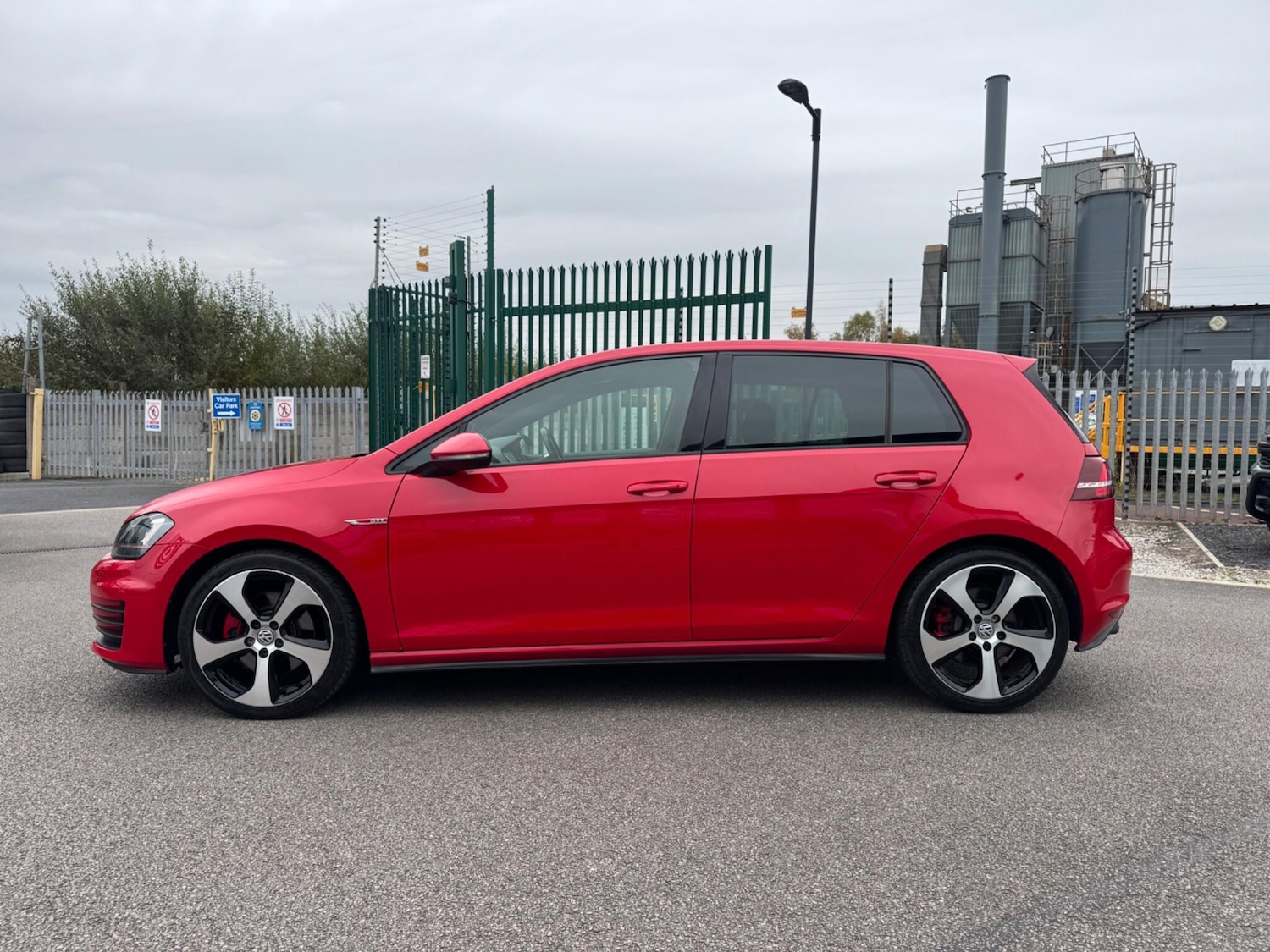 Used Volkswagen Golf for sale - 76995249: Photo 10