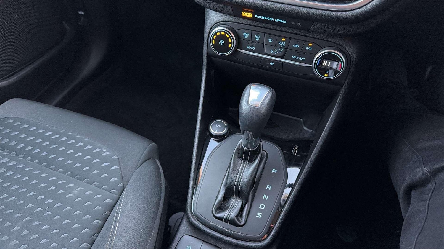 Used Ford Fiesta 2017 for sale - 76714762: Photo 12