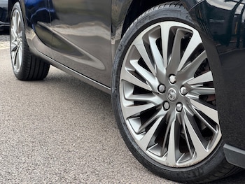 Used Vauxhall Astra 2019 for sale - 76246675: Photo