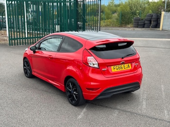Used Ford Fiesta 2016 for sale - 75430930: Photo