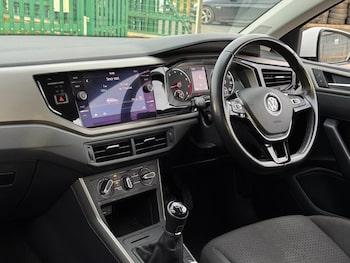 Used Volkswagen Polo 2020 for sale - 76990604: Photo