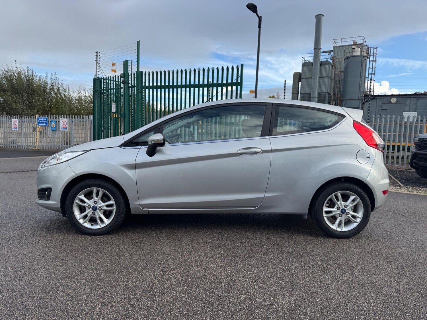 Used Ford Fiesta 2015 for sale - 76337025: Photo 10