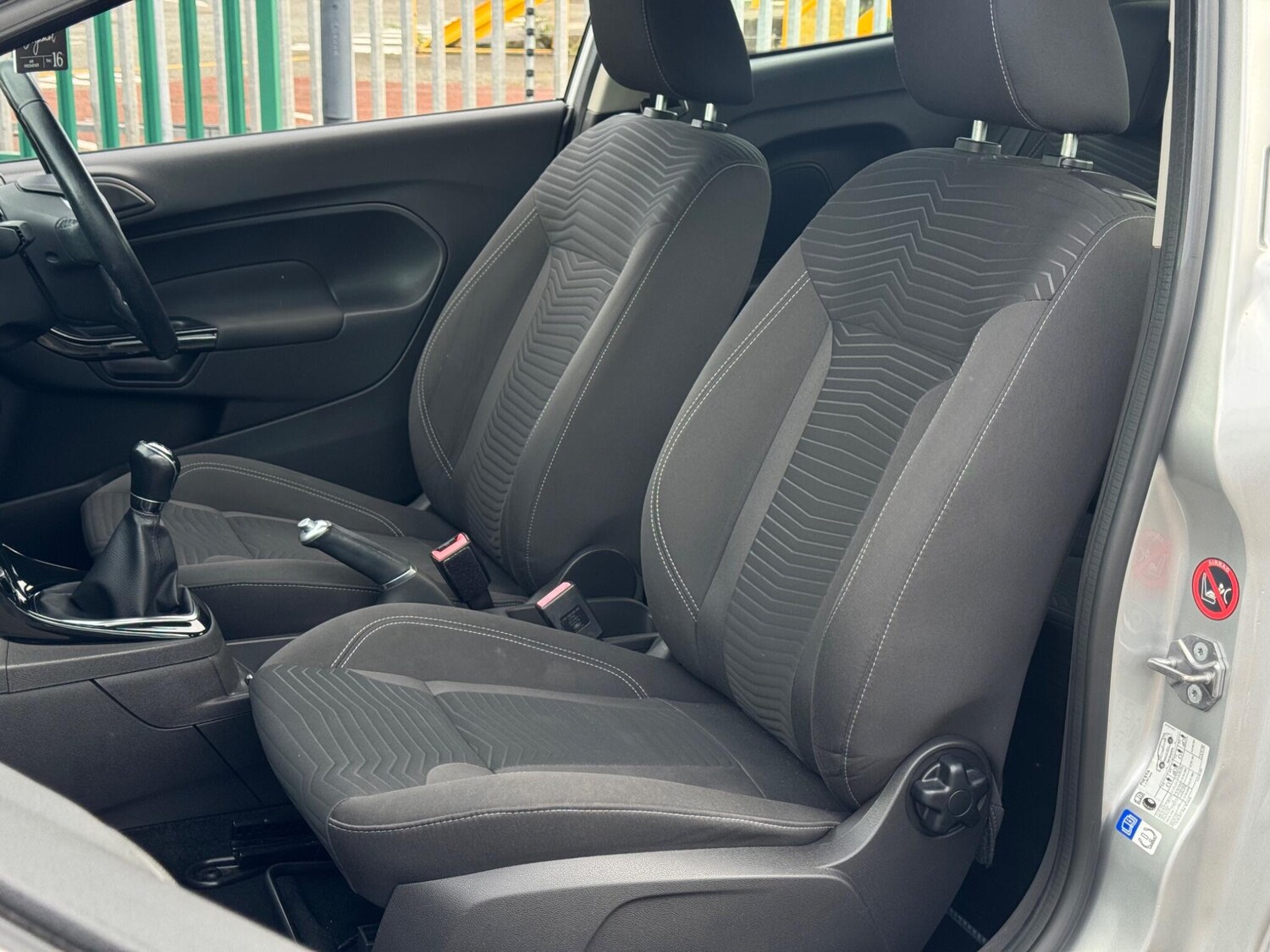 Used Ford Fiesta 2015 for sale - 76337025: Photo 18