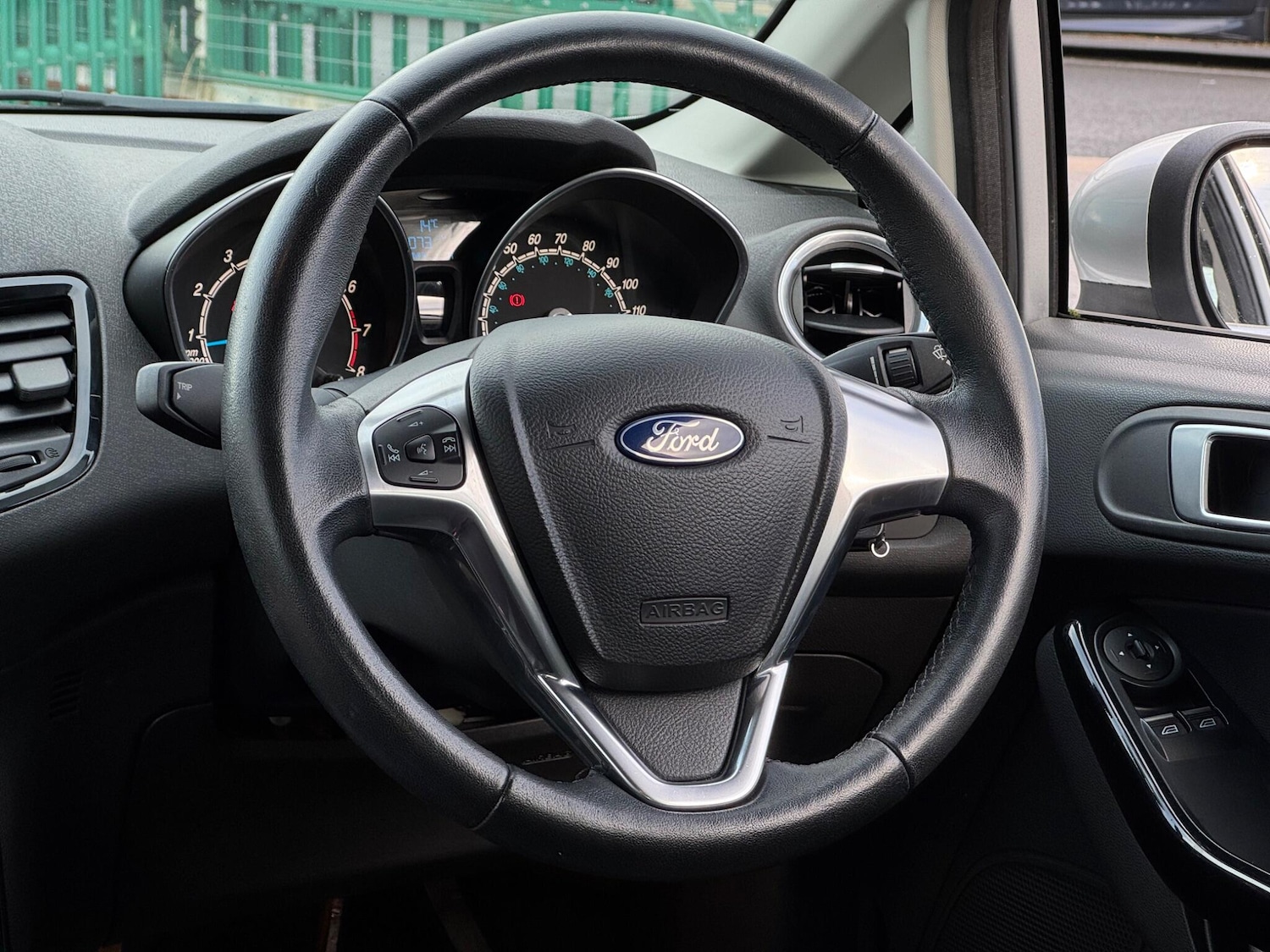 Used Ford Fiesta 2015 for sale - 76337025: Photo 19