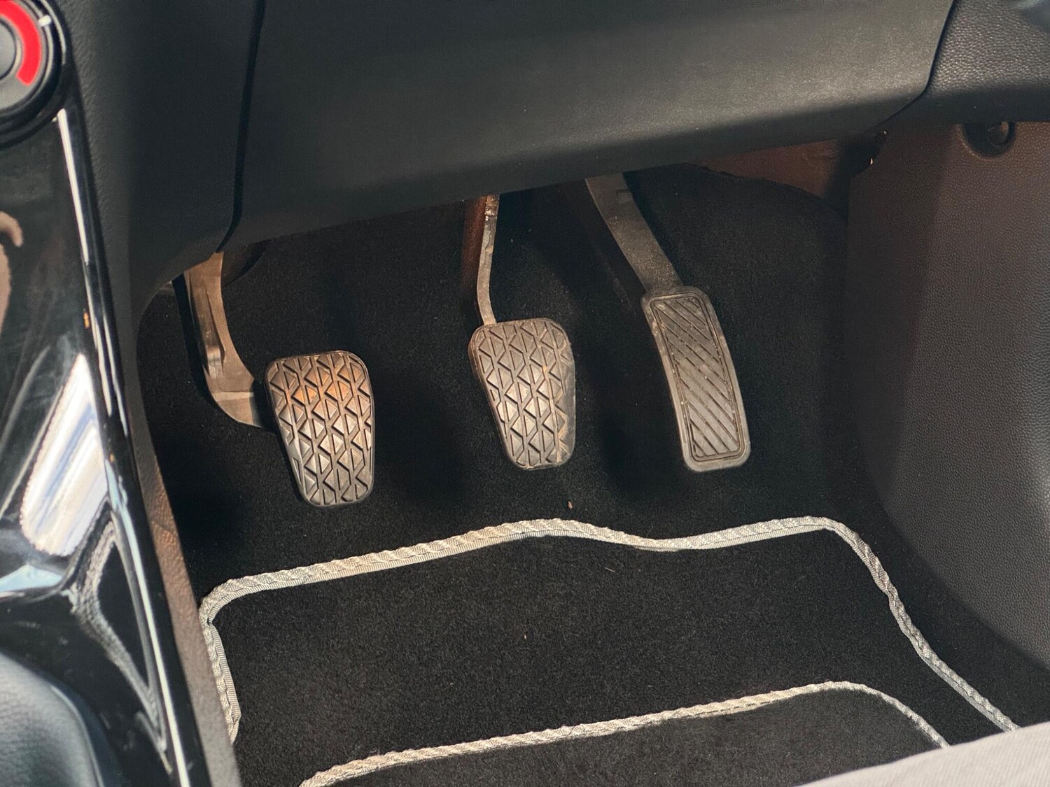 Used Ford Fiesta 2015 for sale - 76337025: Photo 24