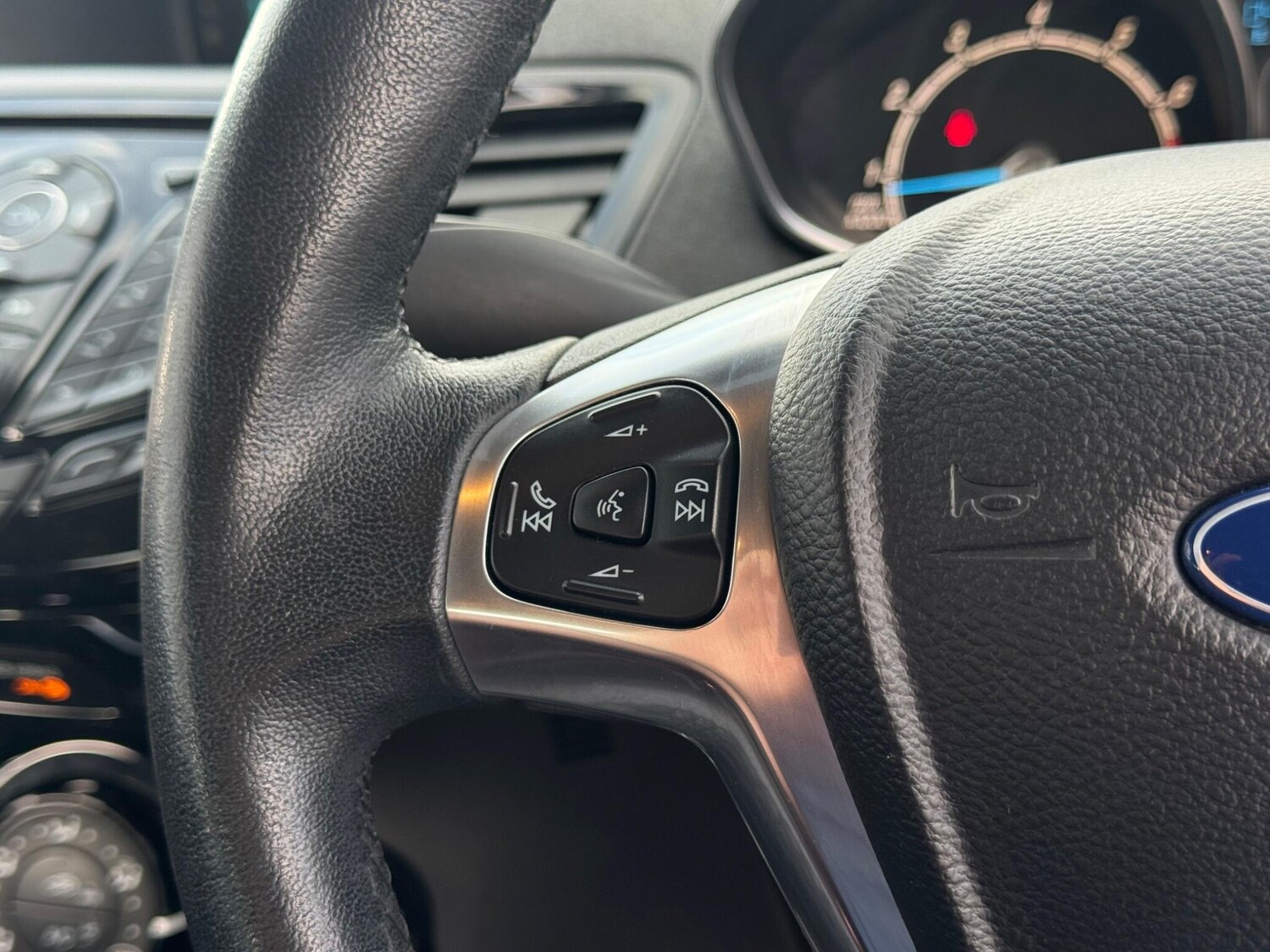 Used Ford Fiesta 2015 for sale - 76337025: Photo 26