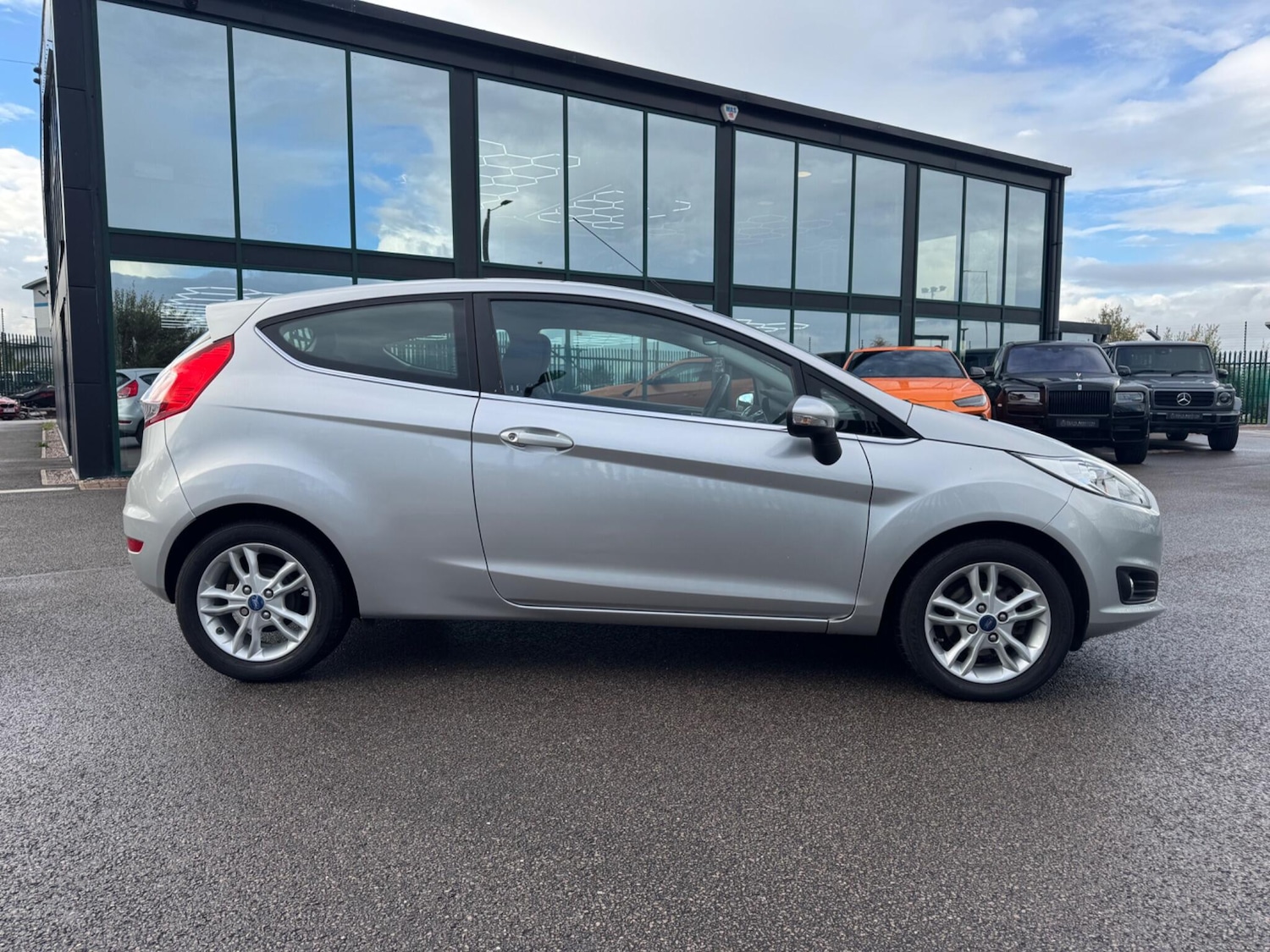 Used Ford Fiesta 2015 for sale - 76337025: Photo 8