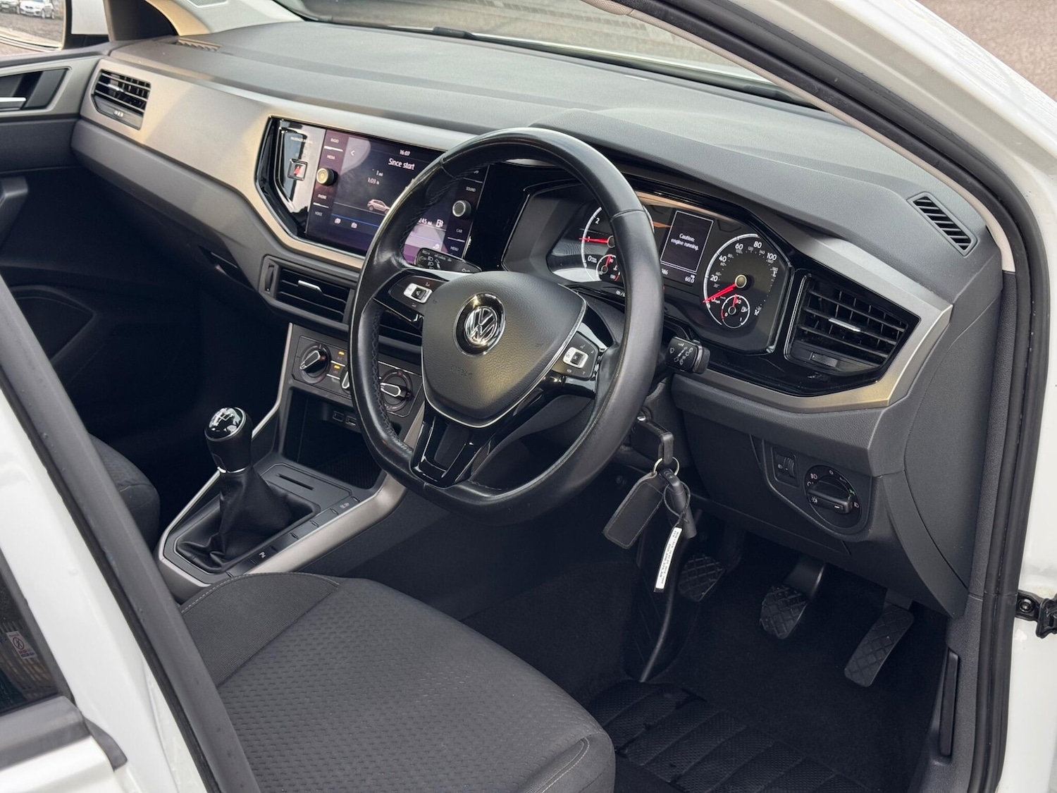 Used Volkswagen Polo 2020 for sale - 76521475: Photo 15