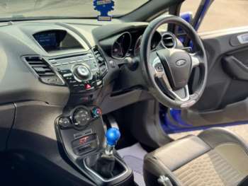 Used Ford Fiesta 2014 for sale - 74945102: Photo