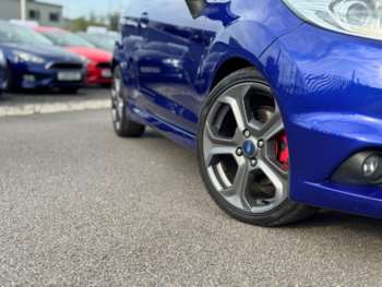 Used Ford Fiesta 2014 for sale - 74945102: Photo
