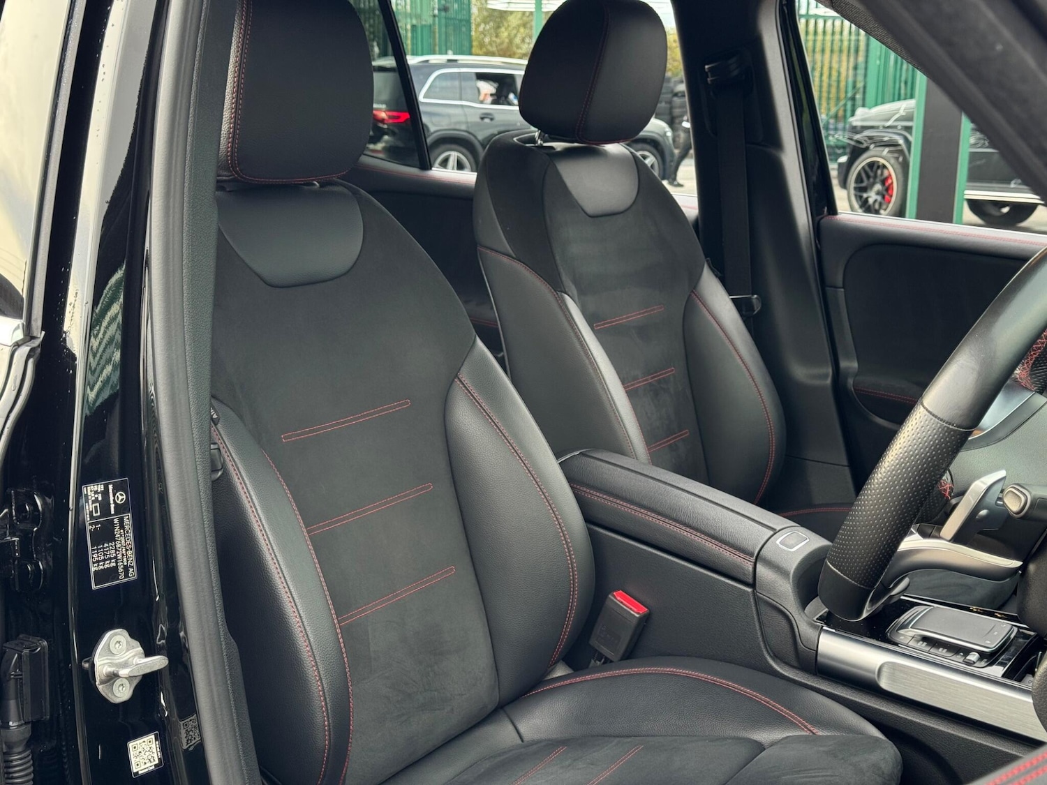 Used Mercedes-Benz GLB 2021 for sale - 76549071: Photo 18