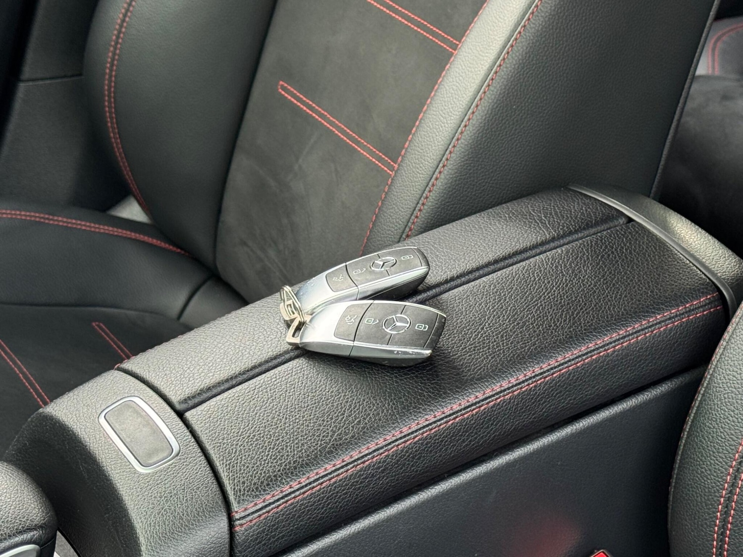 Used Mercedes-Benz GLB 2021 for sale - 76549071: Photo 28