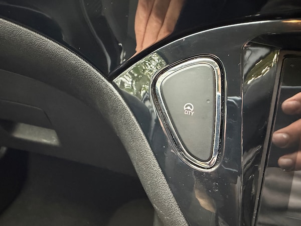 Used Vauxhall Corsa 2015 for sale - 76149179: Photo 26