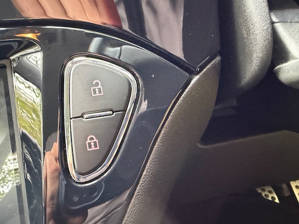 Used Vauxhall Corsa 2015 for sale - 76149179: Photo 27