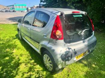 Used Peugeot 107 2010 for sale - 74974773: Photo