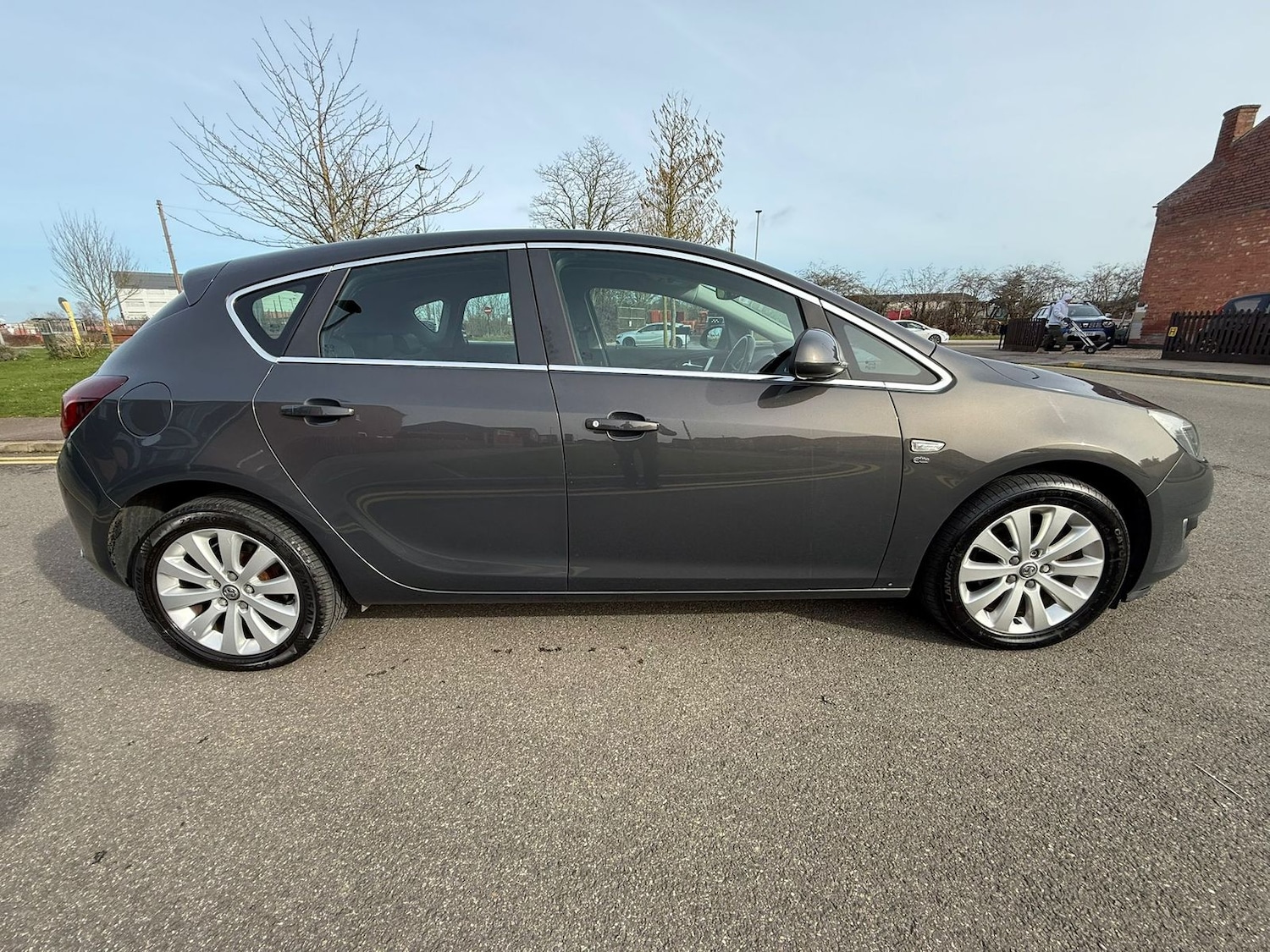 Used Vauxhall Astra 2013 for sale - 77600511: Photo 9