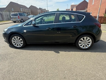 Used Vauxhall Astra 2014 for sale - 78642202: Photo