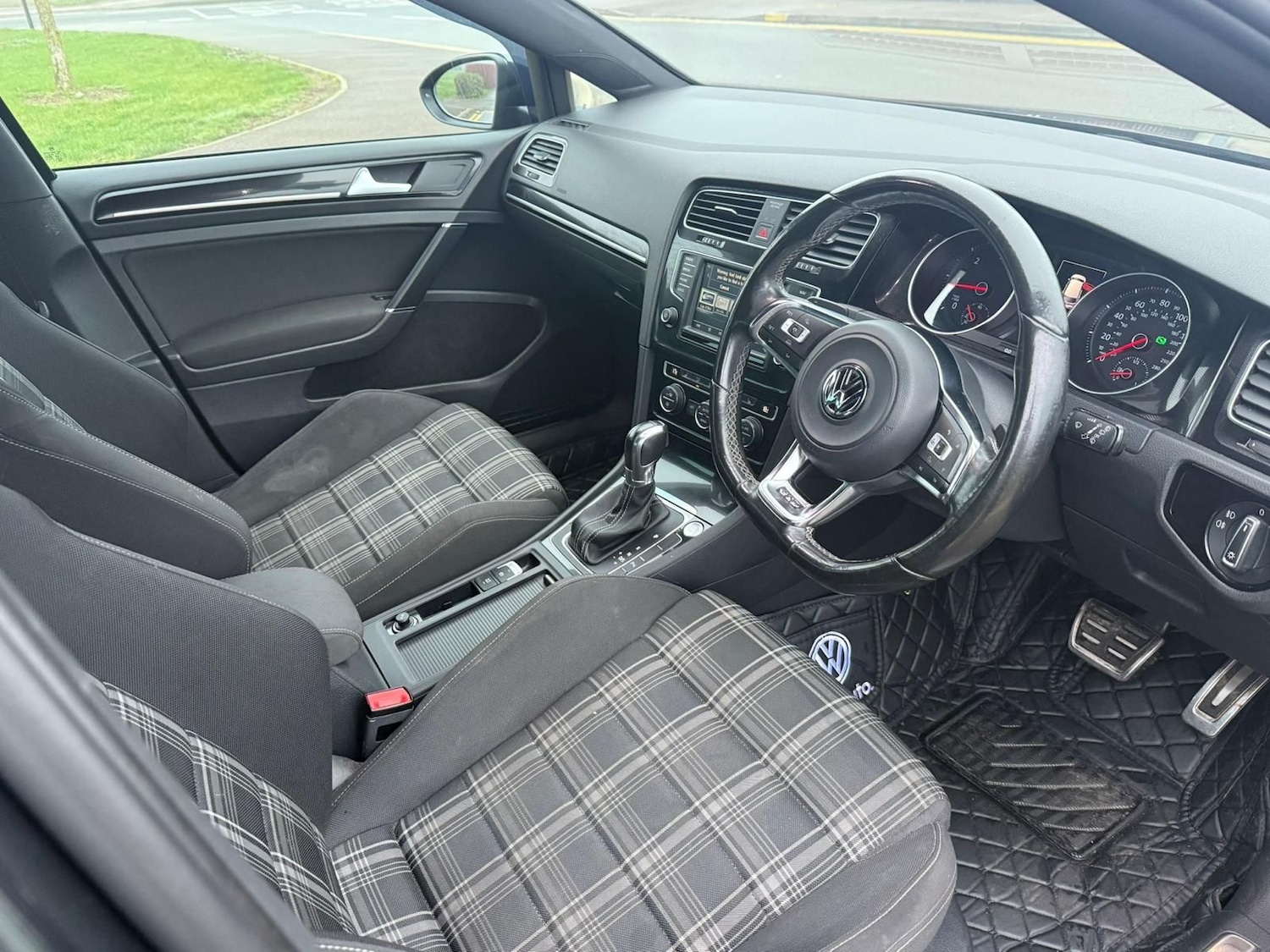 Used Volkswagen Golf 2016 for sale - 77269482: Photo 16