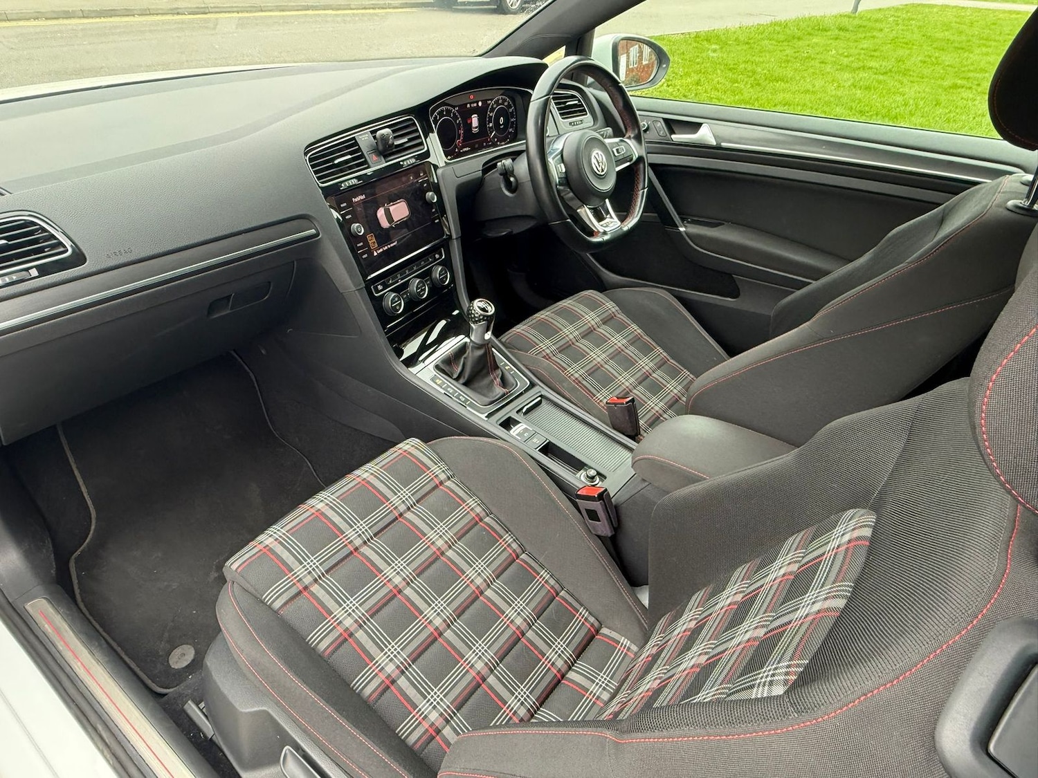 Used Volkswagen Golf 2019 for sale - 77795197: Photo 15