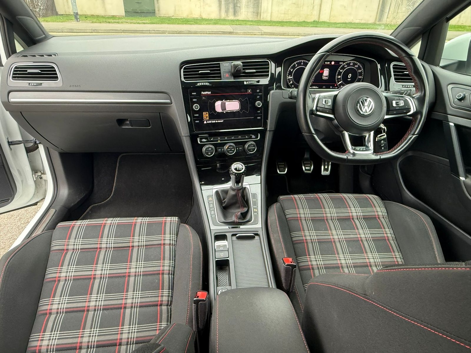 Used Volkswagen Golf 2019 for sale - 77795197: Photo 17