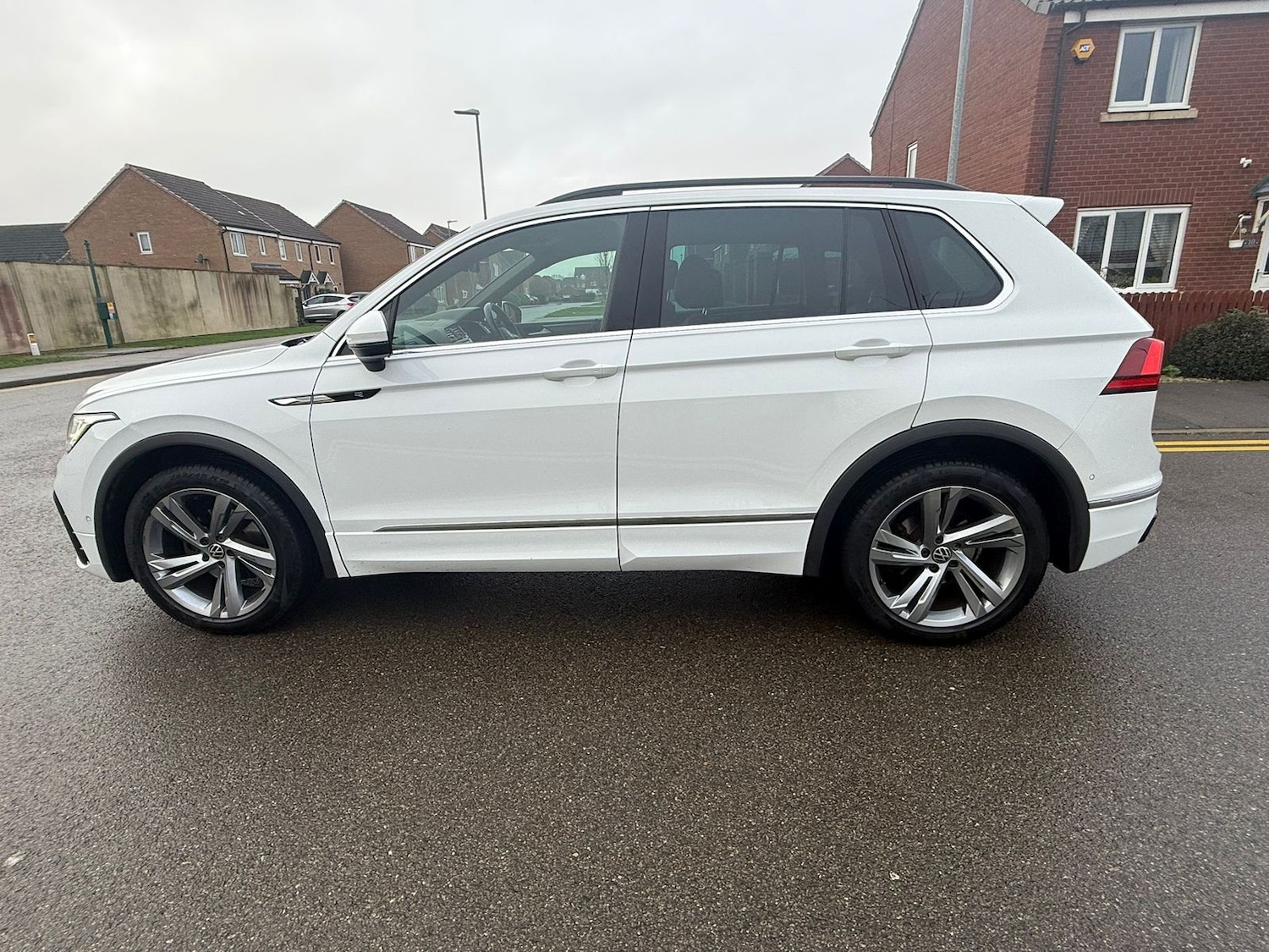 Used Volkswagen Tiguan 2023 for sale - 77269490: Photo 3