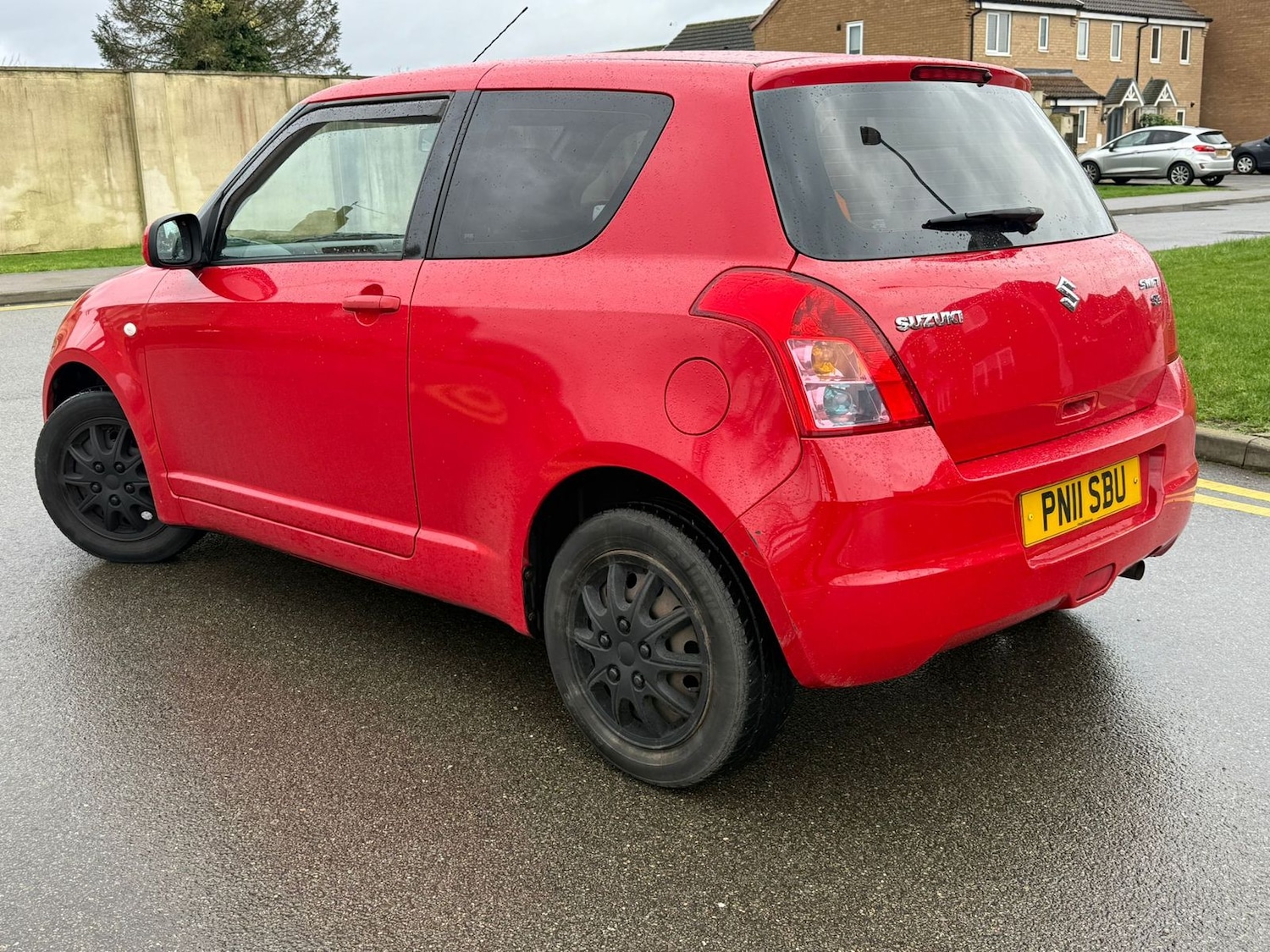 Used Suzuki Swift 2011 for sale - 77685854: Photo 4