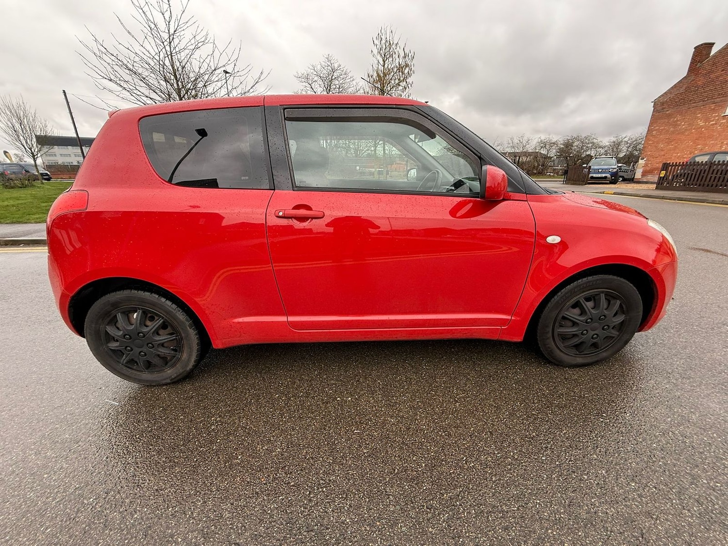 Used Suzuki Swift 2011 for sale - 77685854: Photo 9
