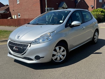 Used Peugeot 208 2014 for sale - 78466960: Photo