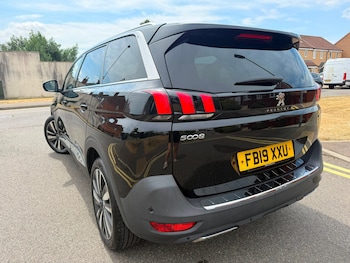 Used Peugeot 5008 2019 for sale - 79446879: Photo