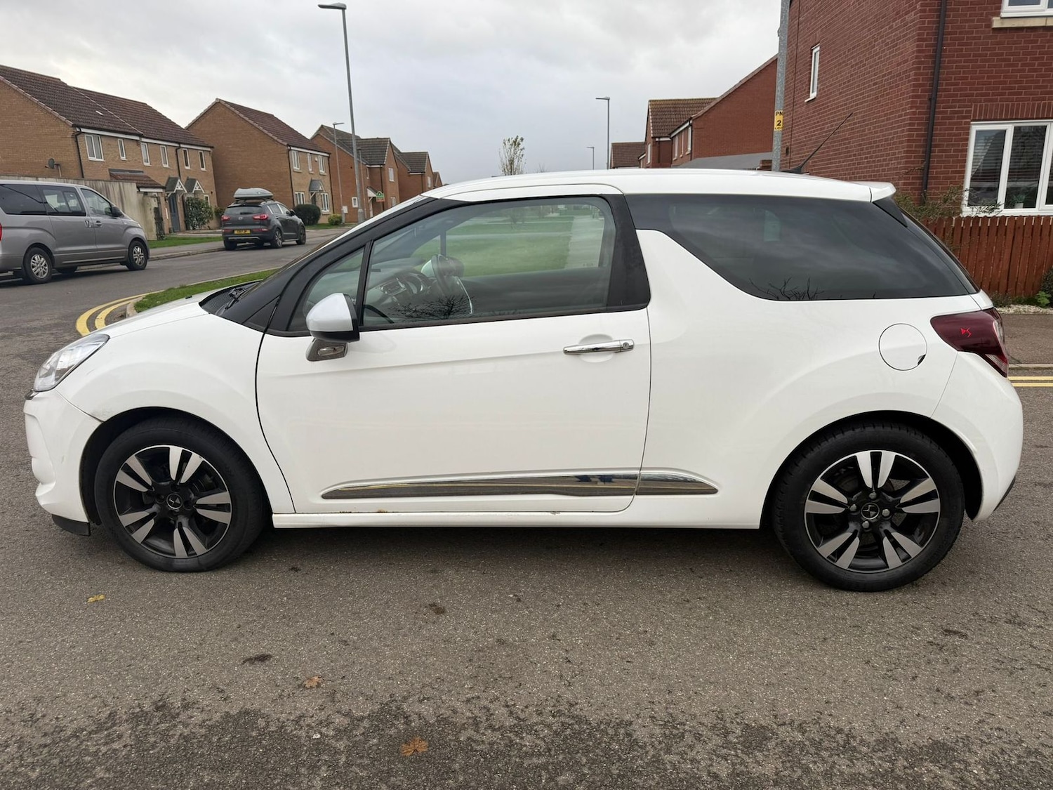 Used DS Automobiles DS 3 2017 for sale - 77269453: Photo 2
