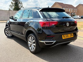 Used Volkswagen T-Roc 2020 for sale - 79671429: Photo