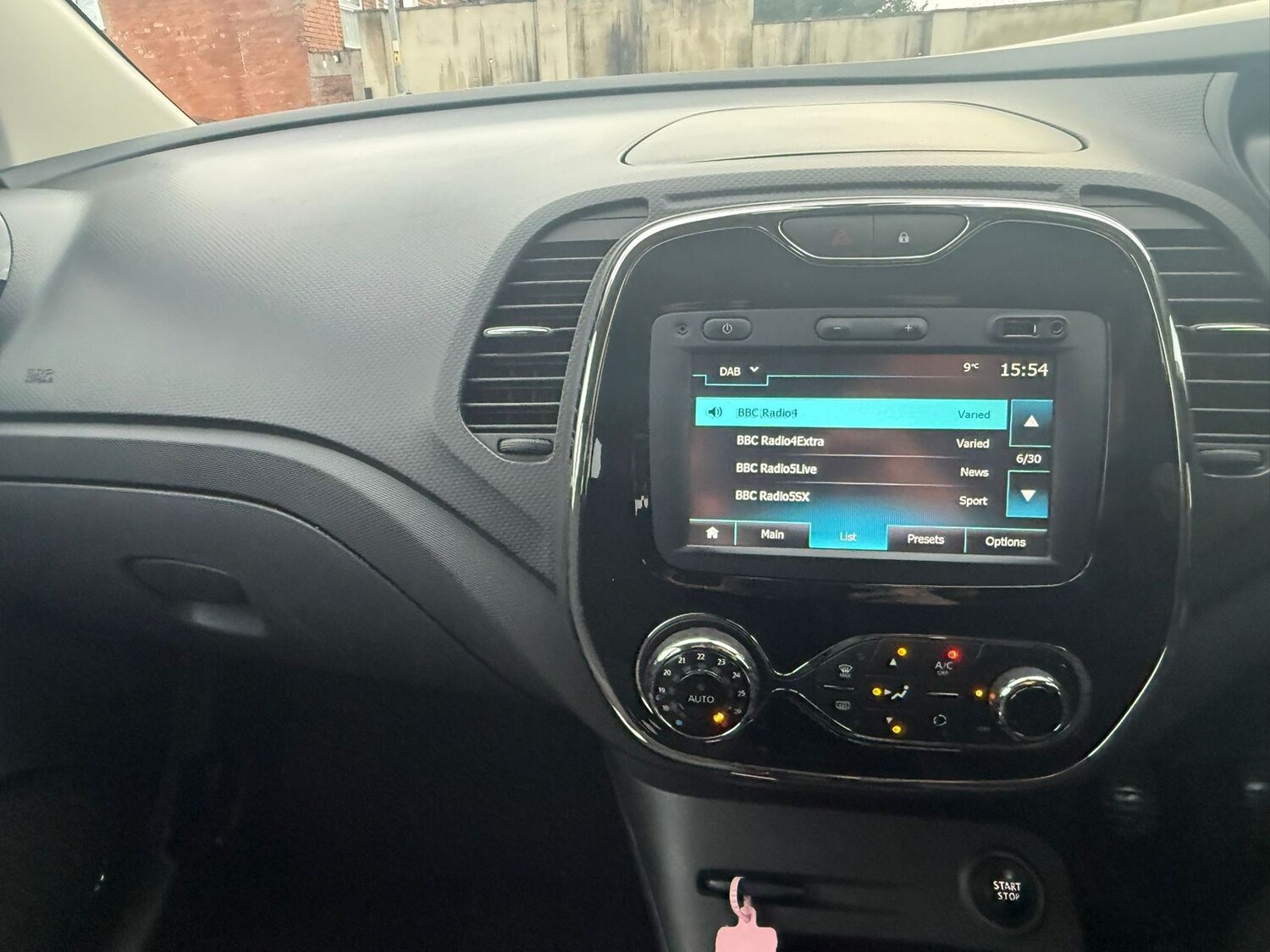 Used Renault Captur 2016 for sale - 77526252: Photo 13