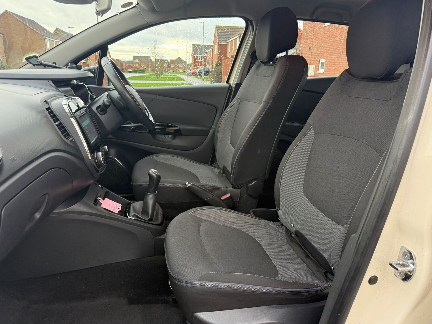 Used Renault Captur 2016 for sale - 77526252: Photo 17