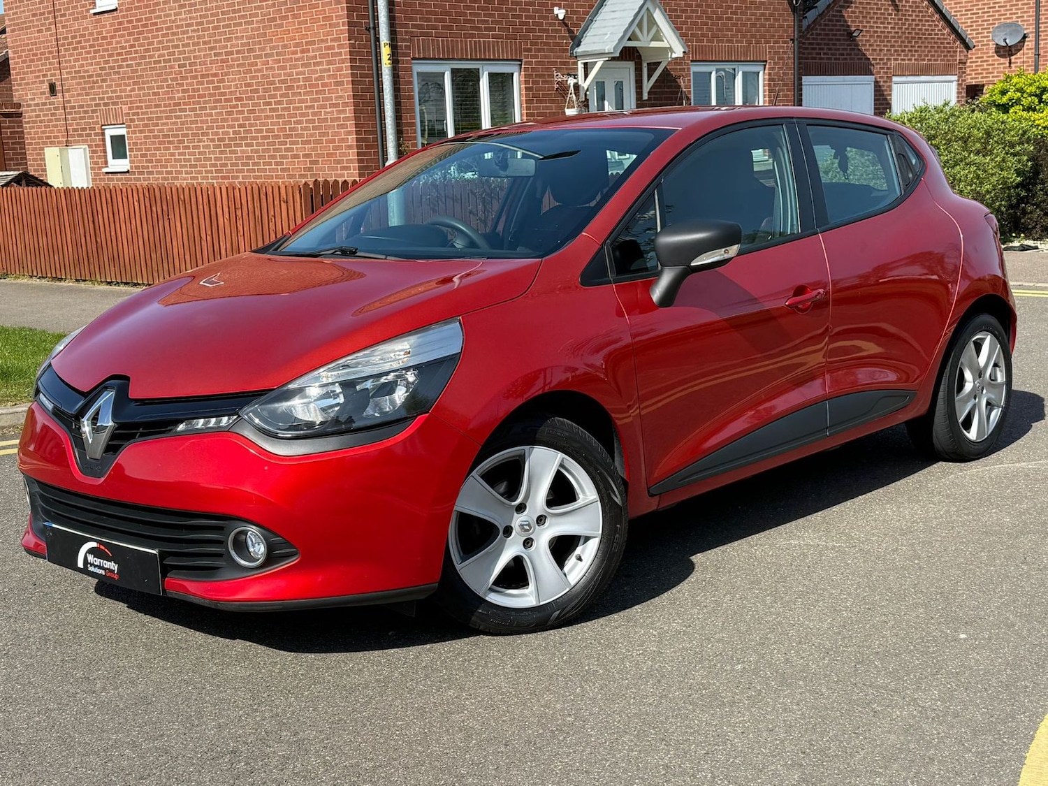 Used Renault Clio 2016 for sale - 78198216: Photo 2