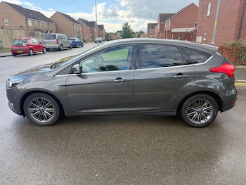 Used Ford Focus 2017 for sale - 78868554: Photo