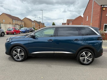 Used Peugeot 5008 2023 for sale - 78802917: Photo