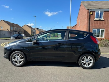 Used Ford Fiesta 2015 for sale - 78343594: Photo