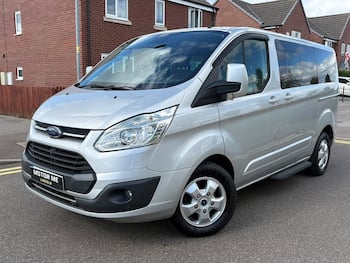 Used Ford Tourneo Custom 2016 for sale - 79854908: Photo
