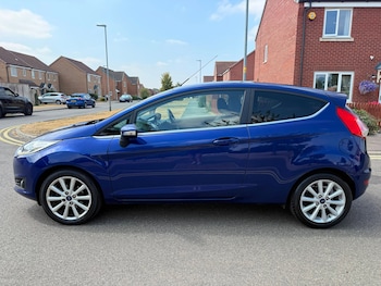 Used Ford Fiesta 2015 for sale - 79242289: Photo