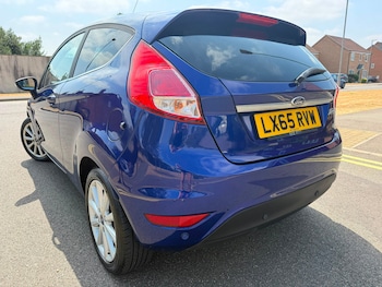 Used Ford Fiesta 2015 for sale - 79242289: Photo