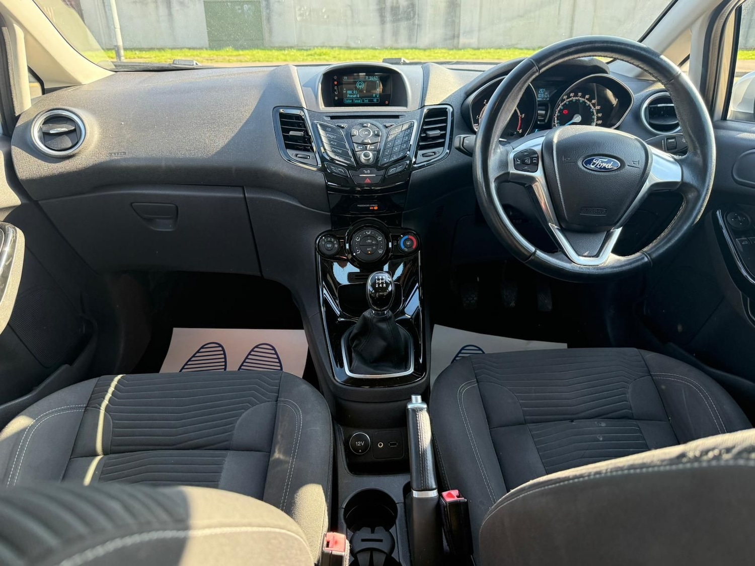 Used Ford Fiesta 2015 for sale - 77960077: Photo 15