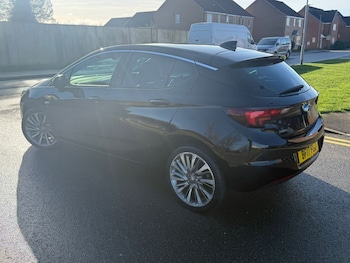 Used Vauxhall Astra 2017 for sale - 77365618: Photo