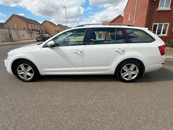 Used Skoda Octavia 2014 for sale - 79393108: Photo