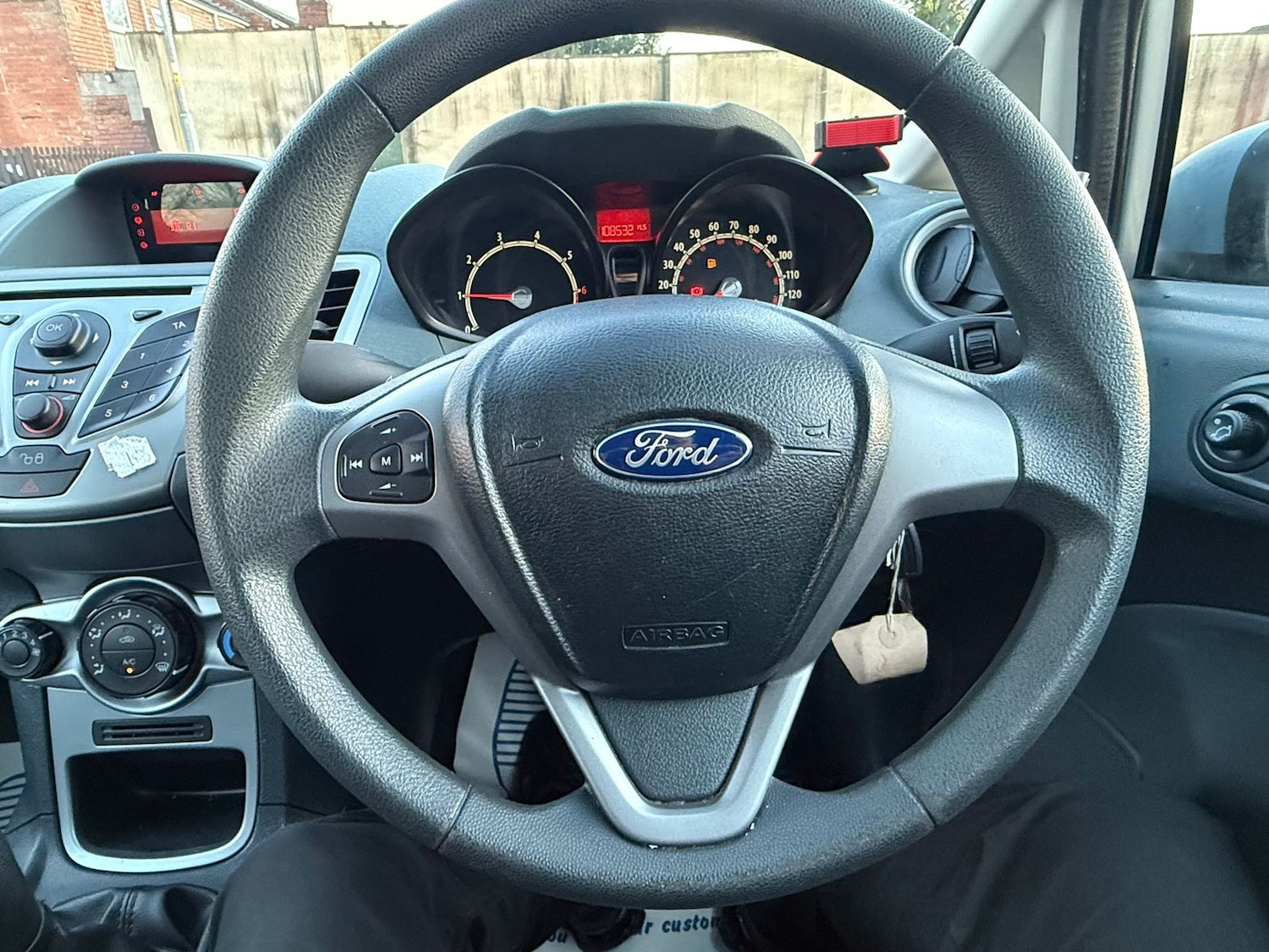 Used Ford Fiesta 2010 for sale - 77634713: Photo 22