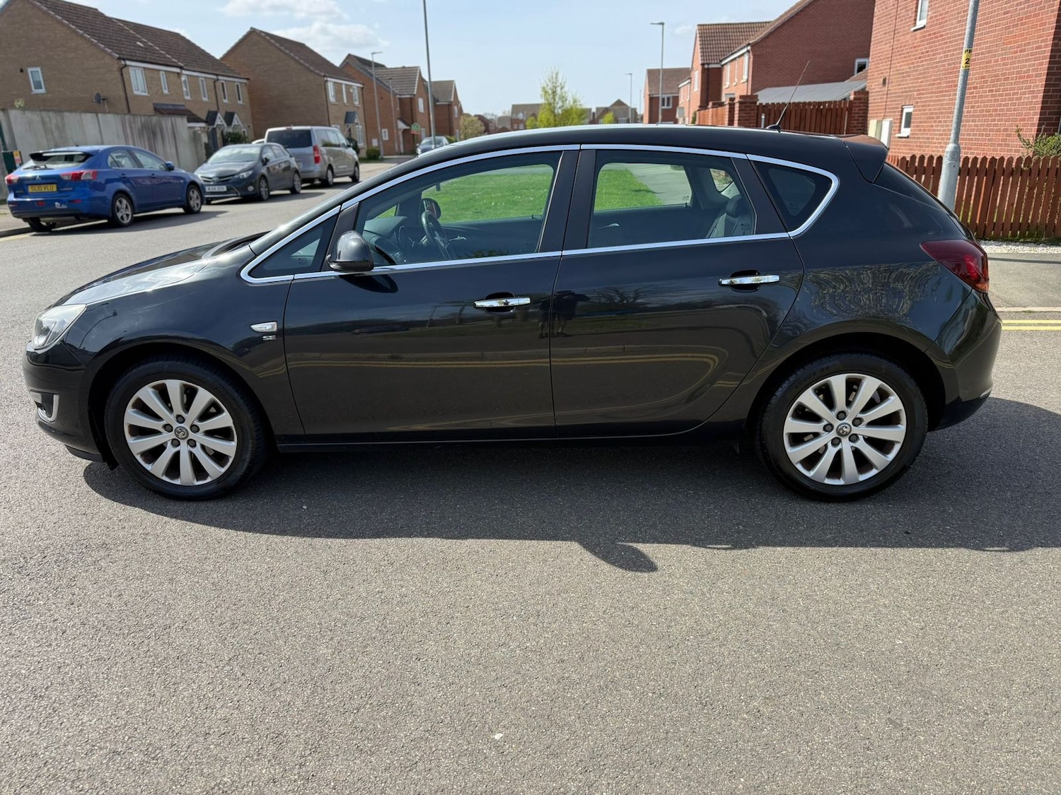 Used Vauxhall Astra 2012 for sale - 78198228: Photo 3