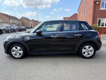 Used MINI Hatch 2018 for sale - 79363546: Photo