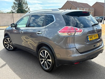 Used Nissan X-Trail 2017 for sale - 79547968: Photo