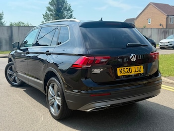 Used Volkswagen Tiguan Allspace 2020 for sale - 78982930: Photo