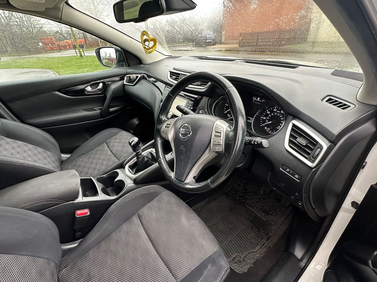 Used Nissan Qashqai 2014 for sale - 77698334: Photo 11