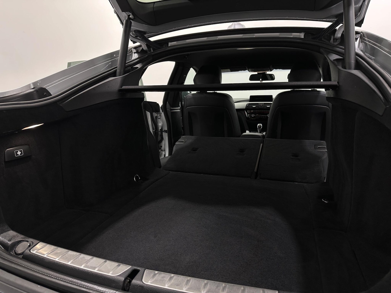 Used BMW 4 Series 2019 for sale - 76878930: Photo 44